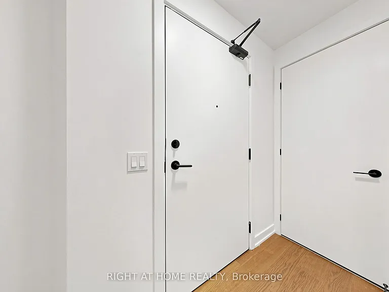 91 Montclair Ave #521 — Photo 35