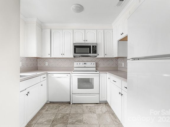 5th image of 231 Ramsey Ct