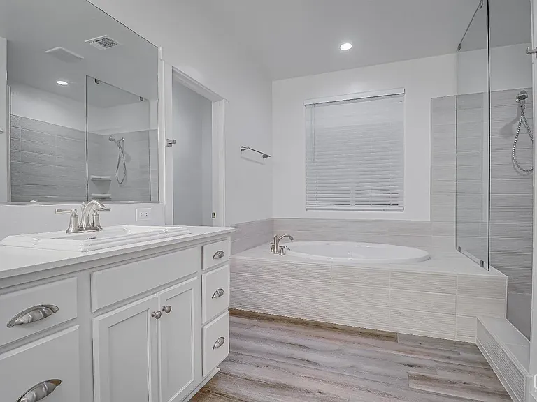 15008 Pemberley Passage Ave — Photo 5