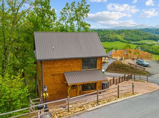 2412 Hawks Nest Way, Sevierville, TN 37862