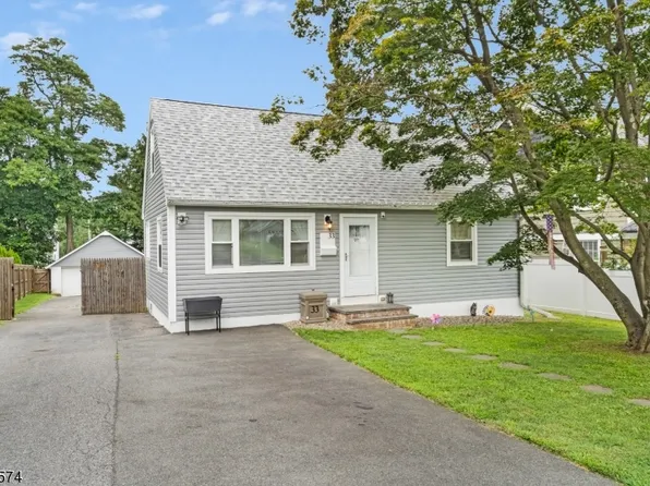 33 Garibaldi St, Bernardsville Boro, NJ 07924
