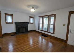 1317 W Shiawassee St, Lansing, MI 48915