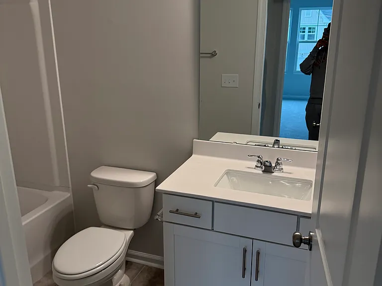 275 Peebles Dr — Photo 4