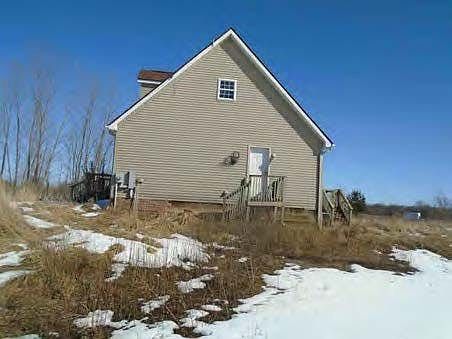 2nd image of 615 W Burnside Rd