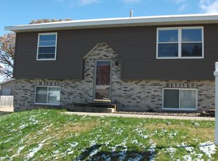 750 50th Ave NW, Rochester, MN 55901