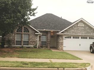 2208 Sandcastle Rd, Wichita Falls, TX 76306