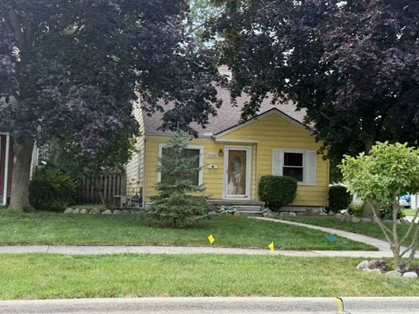 28585 Barton St, Garden City, MI 48135