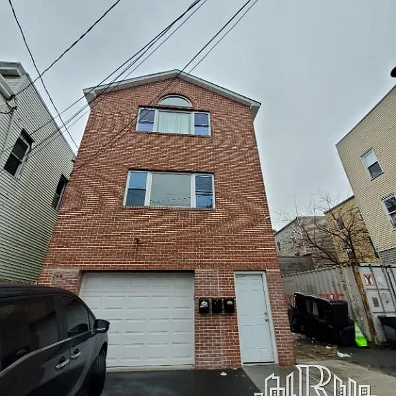 268 21st St #3B — Photo 14
