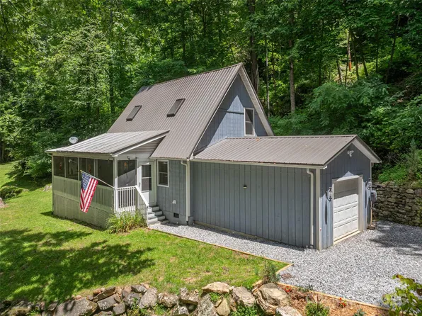 167 Treetop Ln, Waynesville, NC 28785