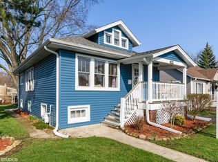 412 N Iowa Ave, Villa Park, IL 60181