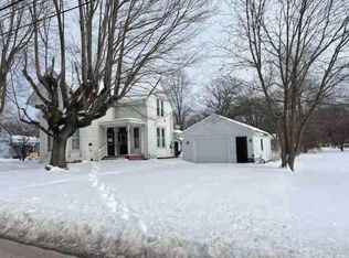 1003 N Van Buren St, Huntingburg, IN 47542