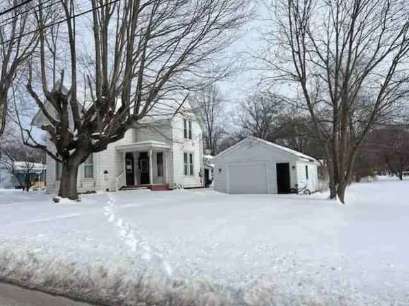 1003 N Van Buren St, Huntingburg, IN 47542