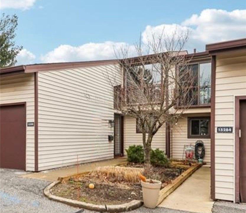 1st image of 15290 Pine Hill Trl