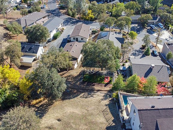 4th image of 501 Indian Hill Rd