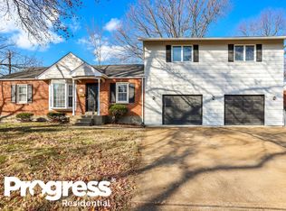 1 Saint Mark Dr, Florissant, MO 63031