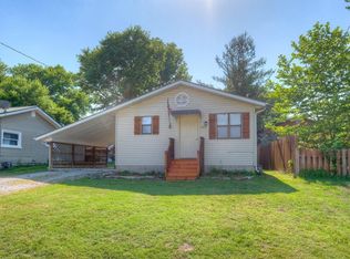 1109 Prospect Ave, Carthage, MO 64836