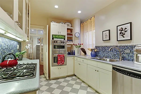 Sold by Corcoran | media 13