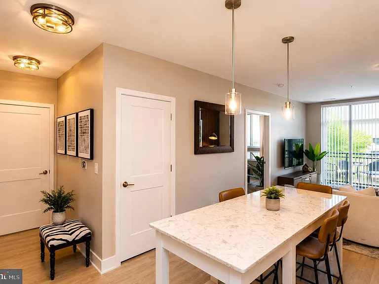 145 Riverhaven Dr #451 — Photo 5