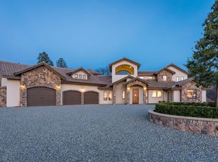 48450 Bissett Station Rd, Oakhurst, CA 93644