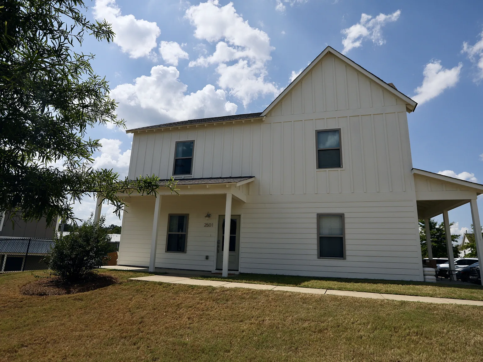 Taylor Road Cottages - 100 A — Photo 1