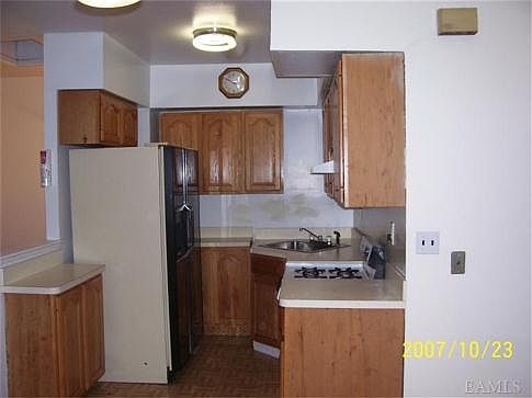 4th image of 653 Soundview Ave Unit 2