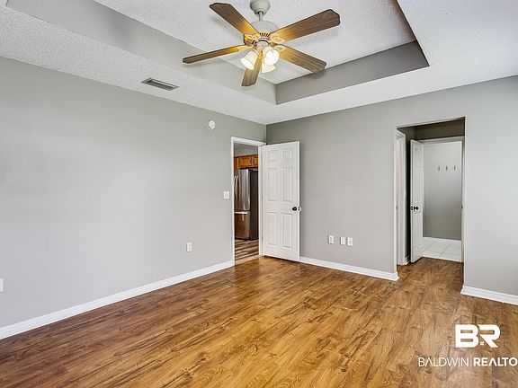5th image of 19975 Boulder Ln
