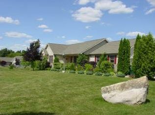 3903 Pinckney Rd, Howell, MI 48843