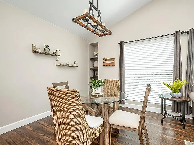 152 W Omaha Ave — Photo 14