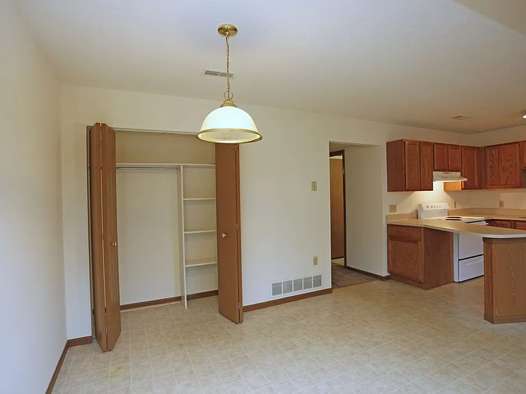 Prairie Ridge Apartments — Photo 45