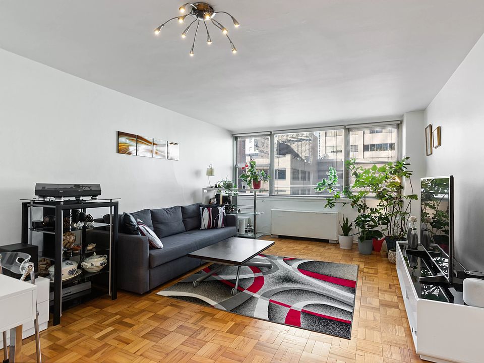 1st image of 200 E 58th St APT 15E