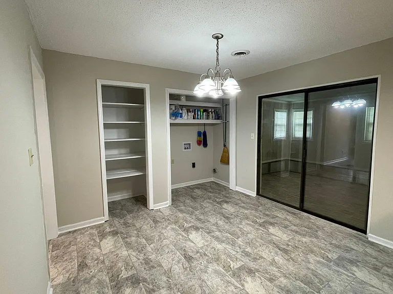 118 Hollingsworth Dr — Photo 9