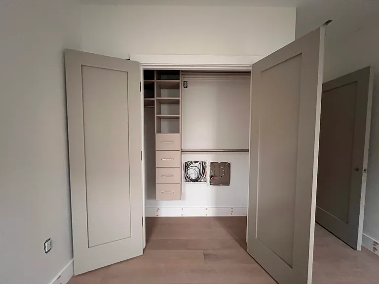 207 W 7th St #301 — Photo 10
