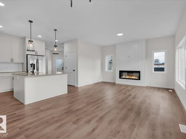 1920 Westerra Ln, Stony Plain, AB T7Z 0L3