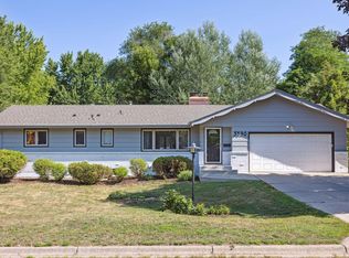 3390 Scott Ave N, Golden Valley, MN 55422