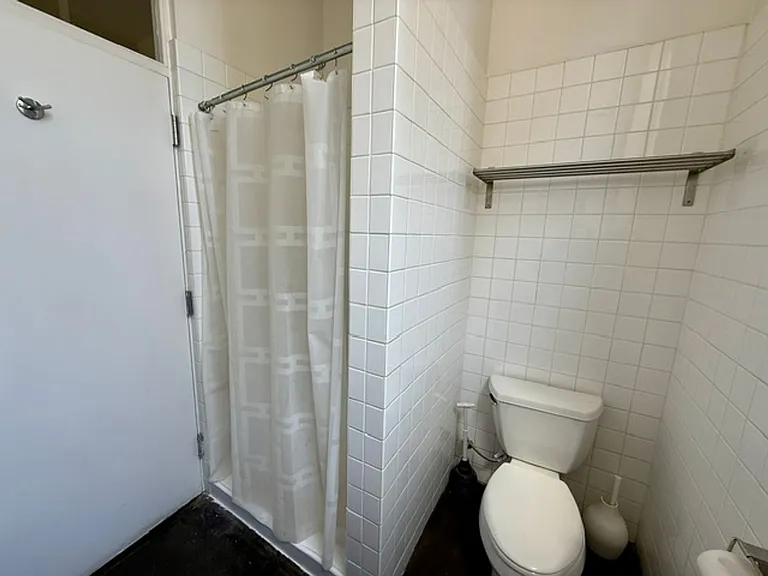 1526 India Street — Photo 8