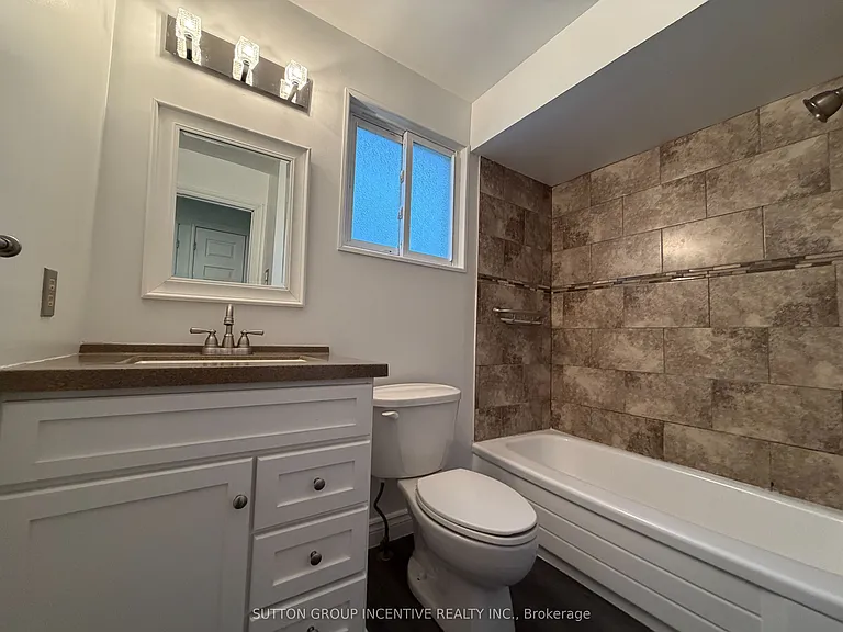 90 Moon Dr — Photo 16