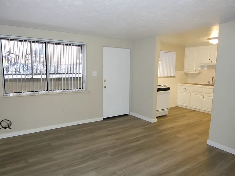 2170 N Franklin St #102 — Photo 1
