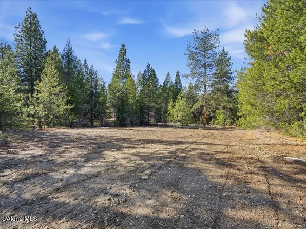 33482 N Charlotte Dr, Spirit Lake, ID 83869