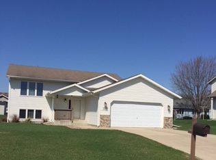 1205 5th St NE, Waseca, MN 56093