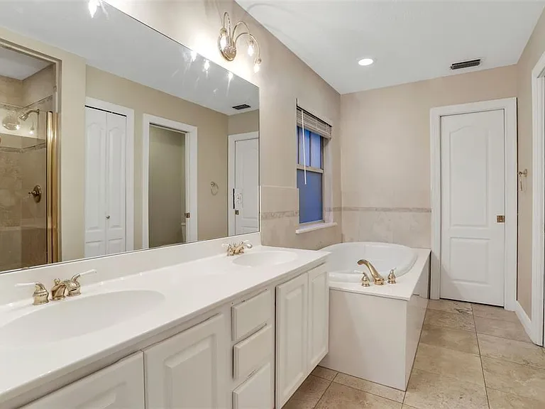 148 S Thornton Ave — Photo 43