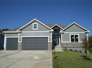 2505 SW Old Port Rd, Lees Summit, MO 64082