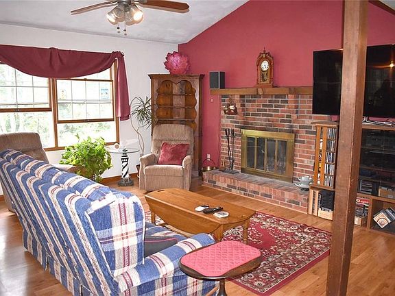 5th image of 5811 Briarwood Dr