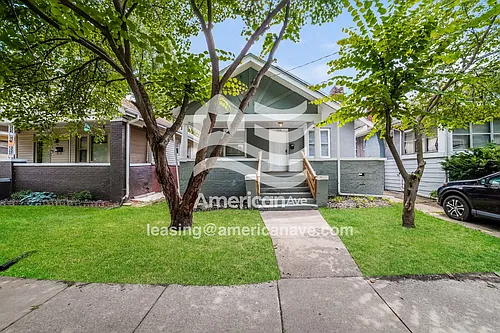704 E Frye Ave Photo 1