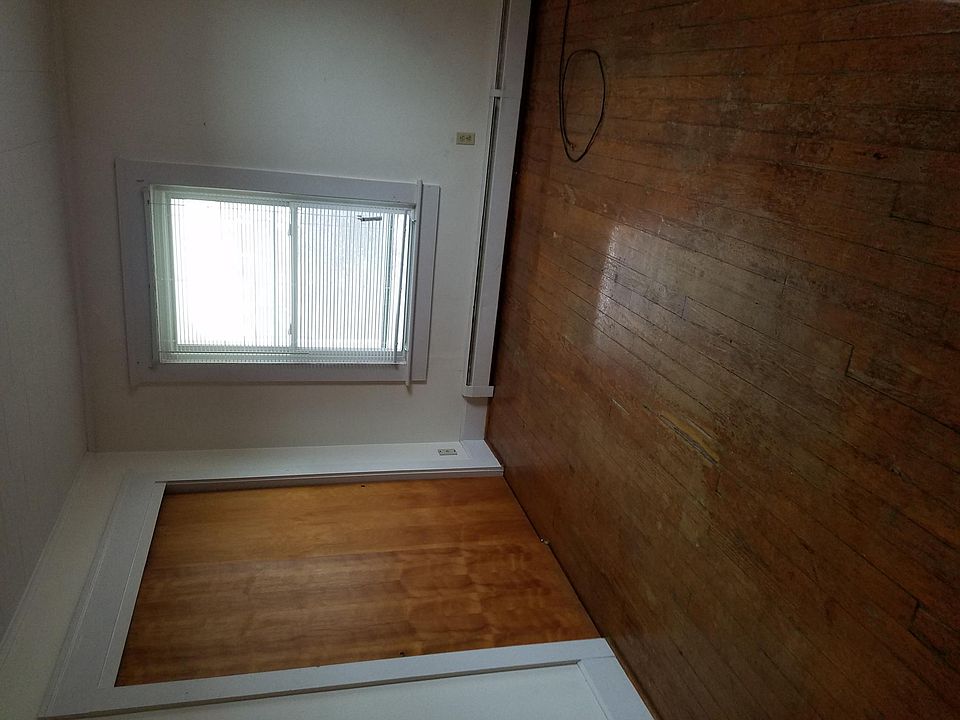 2nd image of 2615 Rick Rd
