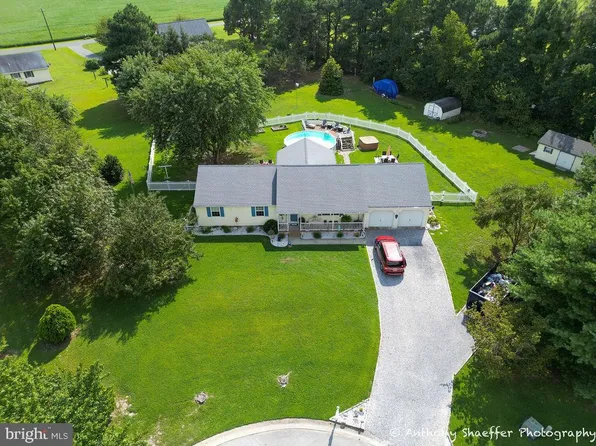 30667 Victoria Ct, Delmar, MD 21875