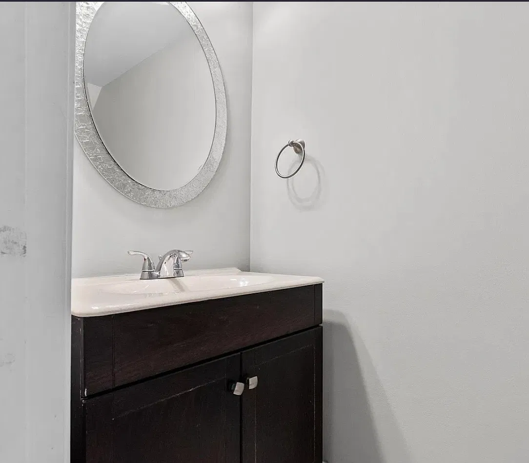 3 bed, 2206 sqft, $3,400 — Photo 3