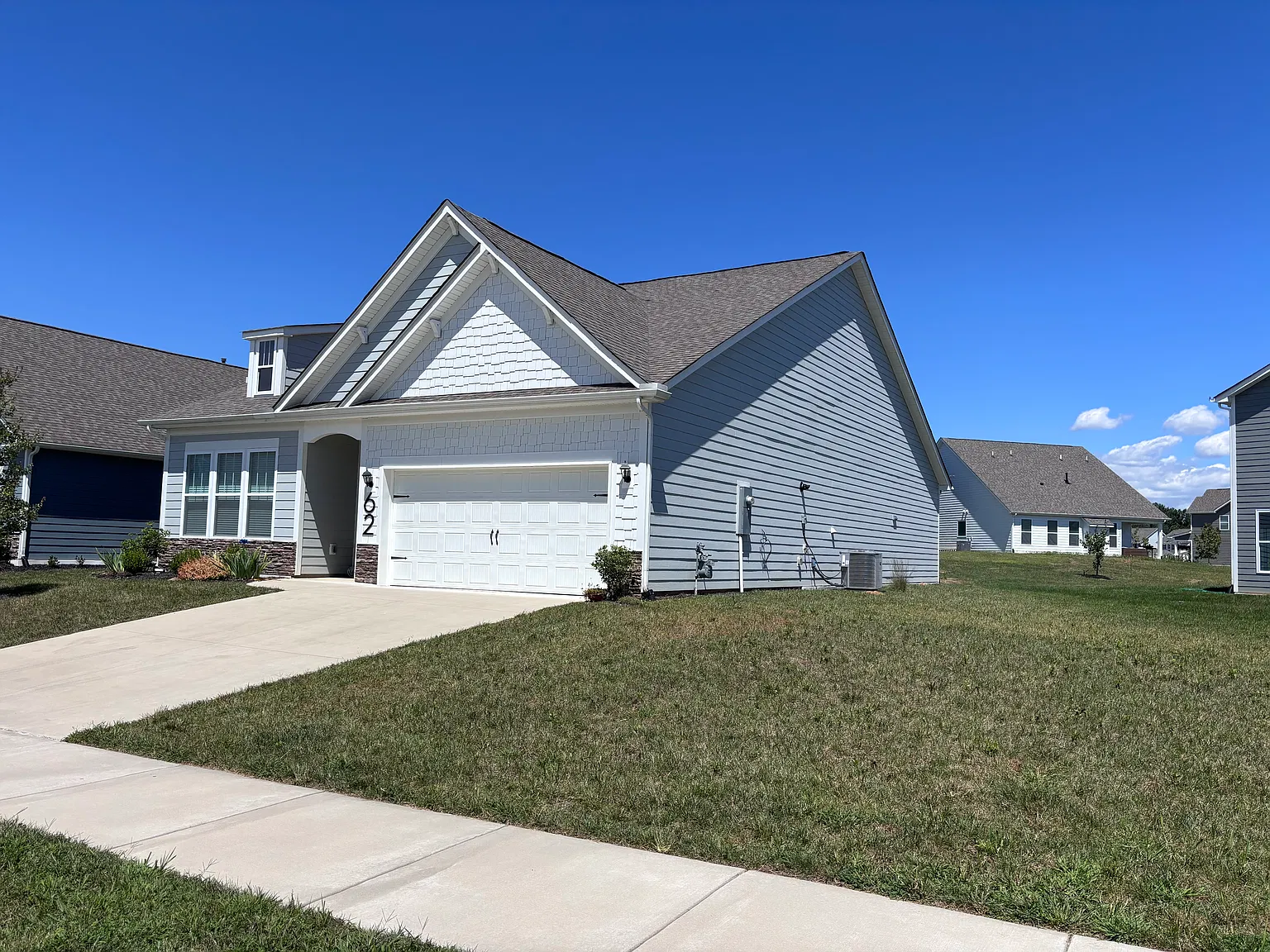 3 bed, 1902 sqft, $2,600 — Photo 3