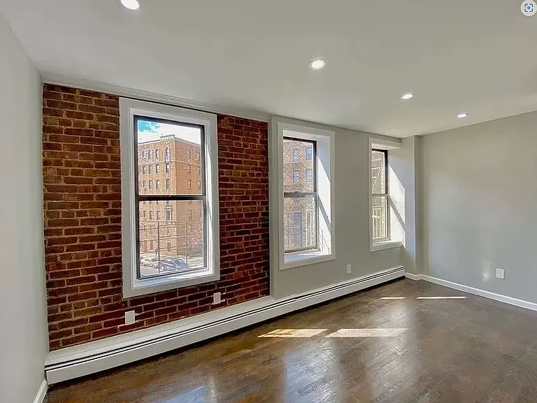2471 Grand Ave #4A — Photo 4