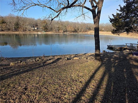 4th image of 385 E Sugar Lake Dr