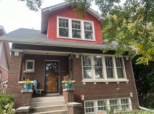1424 Home Ave, Berwyn, IL 60402